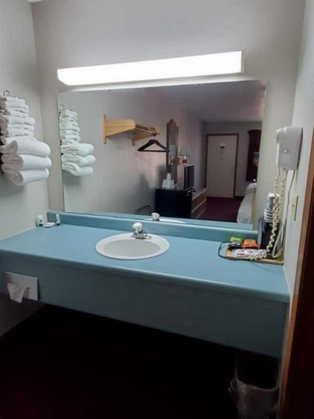 Spinning Wheel Inn Main image